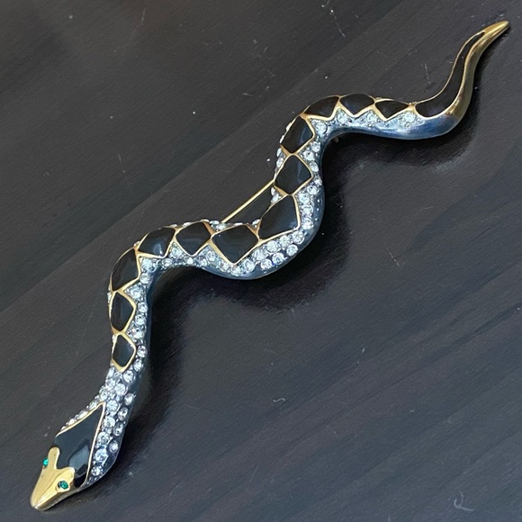 Vintage Signed Gold-tone Luxurious 5.5” Snake Enamel Rhinestone Crystal Brooch - Picture 4 of 13